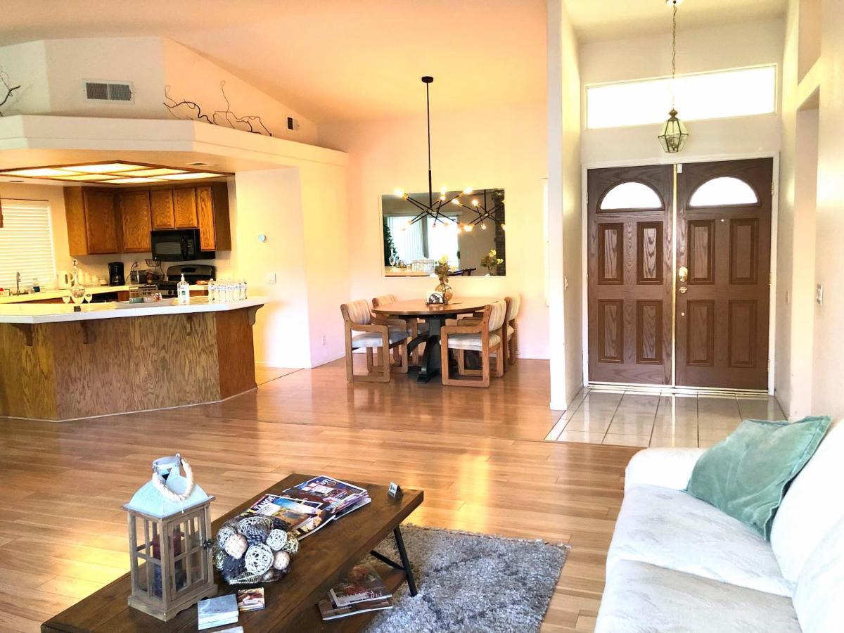 Golden Saddle Suite With Tv And Private Bathroom Hemet Exterior photo