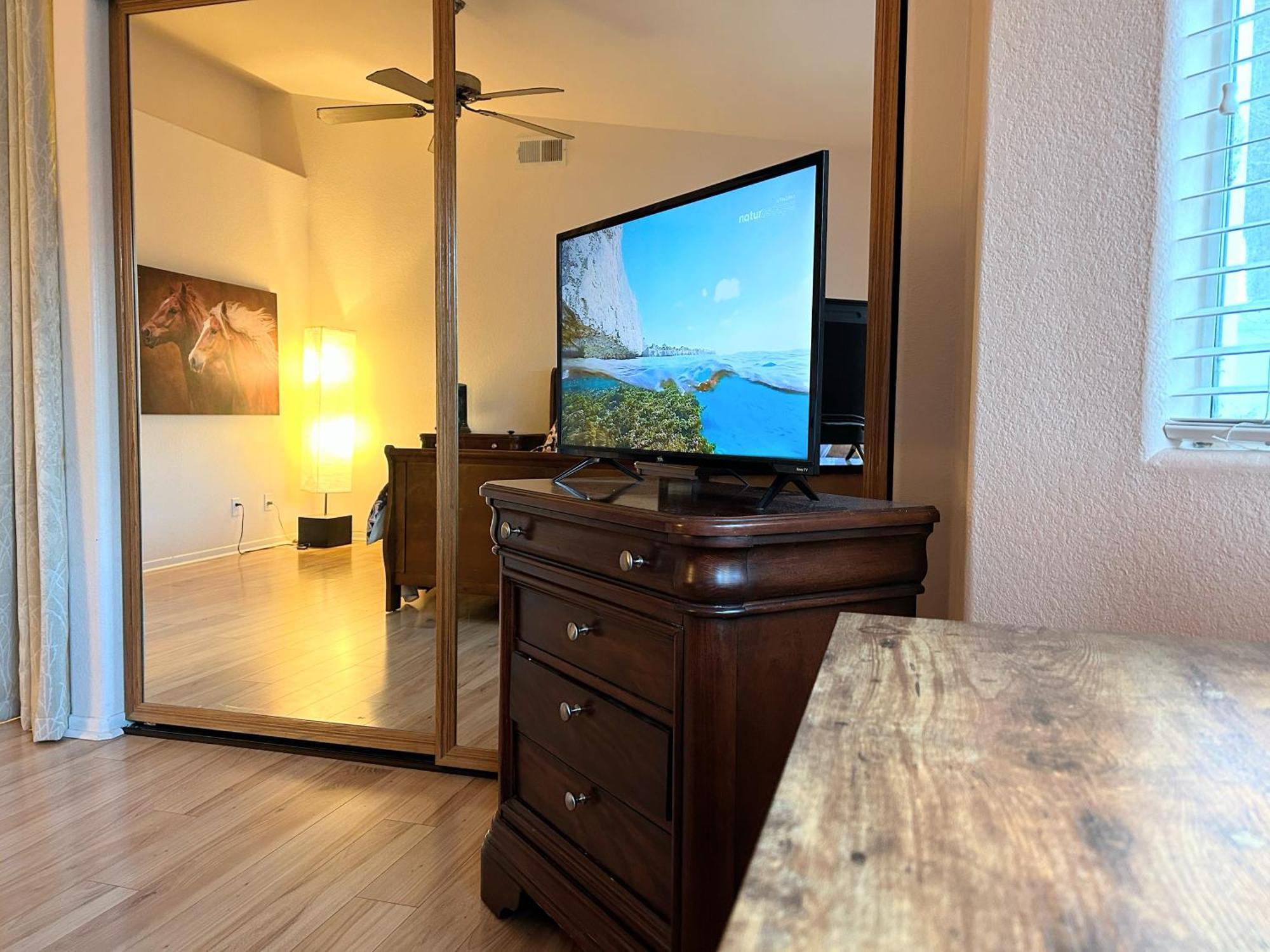 Golden Saddle Suite With Tv And Private Bathroom Hemet Exterior photo