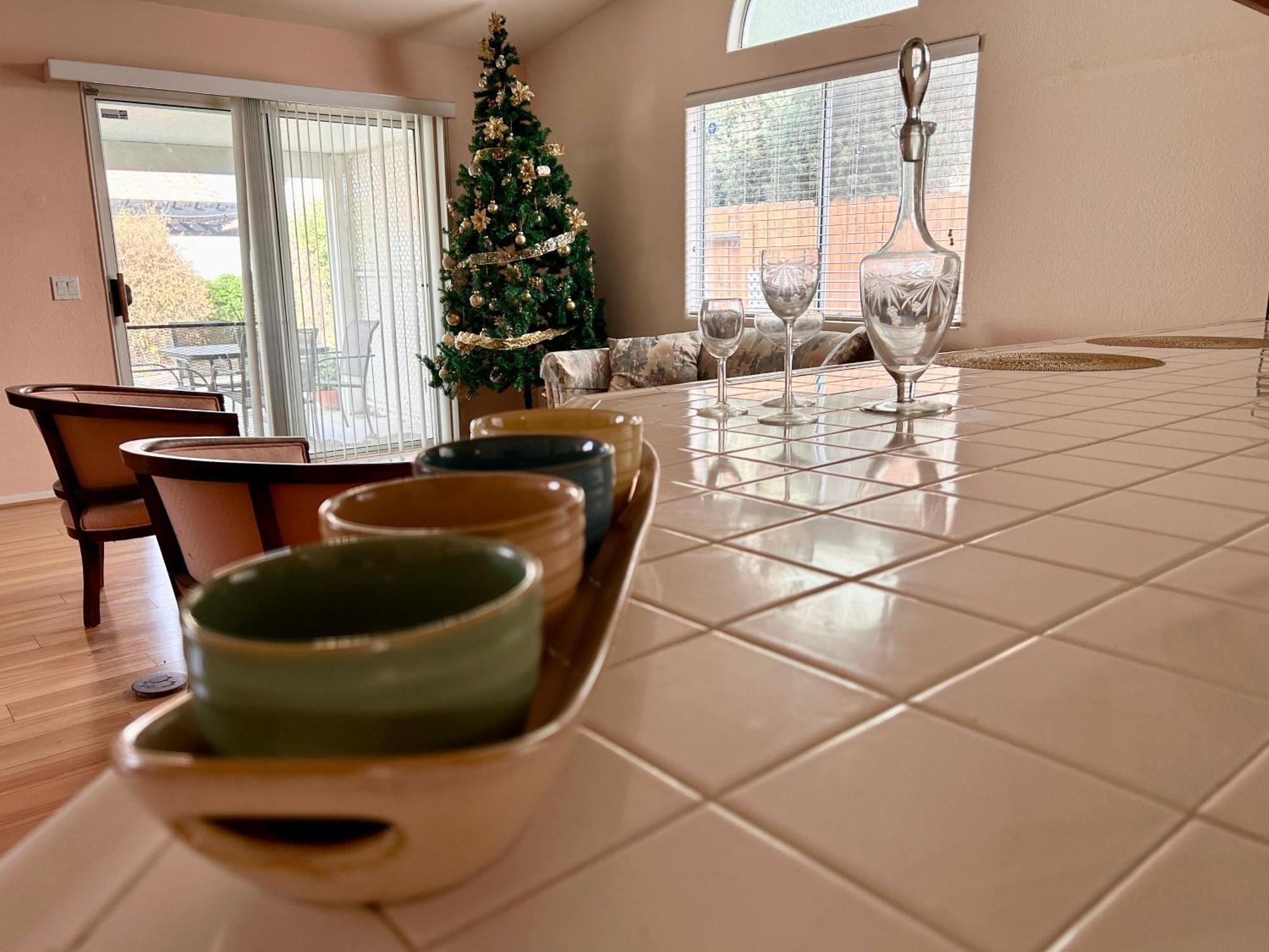 Golden Saddle Suite With Tv And Private Bathroom Hemet Exterior photo